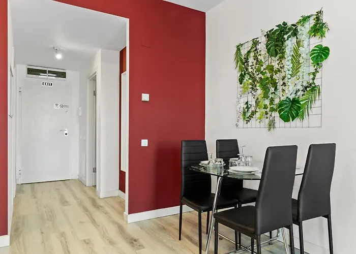 Aquarius: Upscale Flat In The Heart Of Bucharest! *