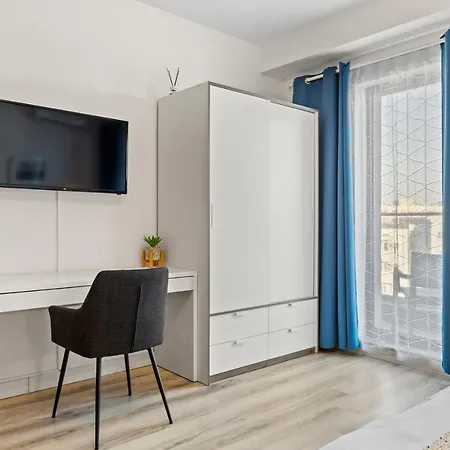 Aquarius: Upscale Flat In The Heart Of Bucharest! *