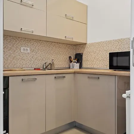 Aquarius: Upscale Flat In The Heart Of Bucharest! דירה *