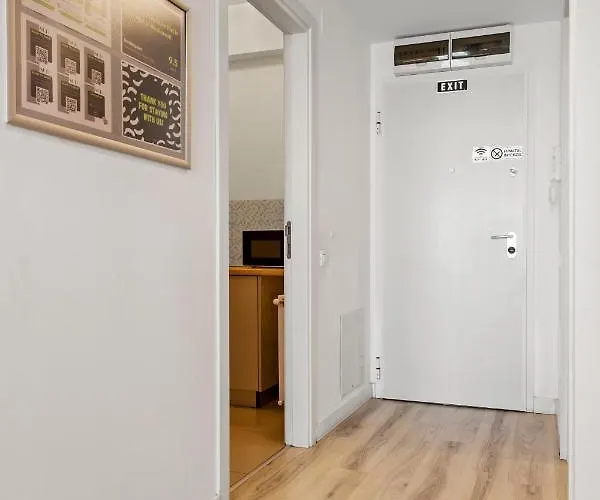 Aquarius: Upscale Flat In The Heart Of Bucharest! شقة بوخارست