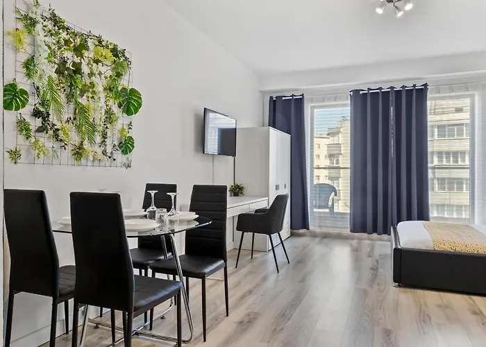 Aquarius: Upscale Flat In The Heart Of Bucharest! *