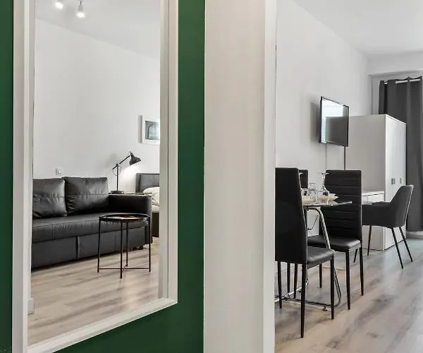 Aquarius: Upscale Flat In The Heart Of Bucharest!