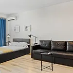 Апартаменти Aquarius: Upscale Flat In The Heart Of Bucharest! Бухарест