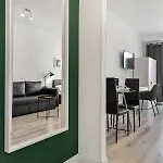Aquarius: Upscale Flat In The Heart Of Bucharest!